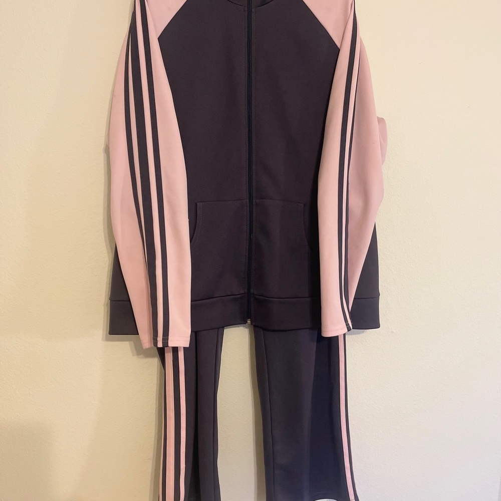 Elegant Pink and Black Jogger Set